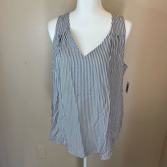 New! Old Navy| Large|Sleeveless top| striped | Fit and flare| soft| Loose - Picture 9 of 10